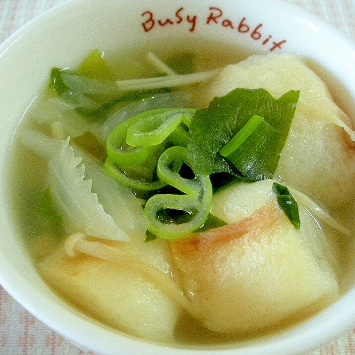 簡単！麩とわかめ入りの中華風味スープ♪